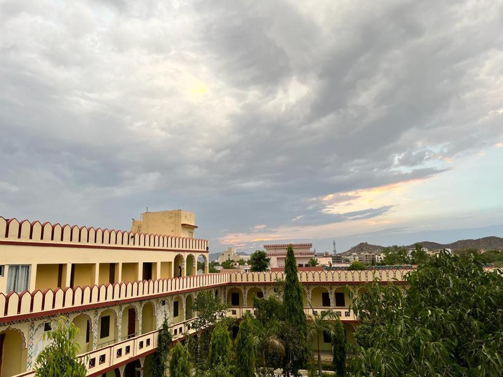 Hotel Pushkar Heritage Exterior photo